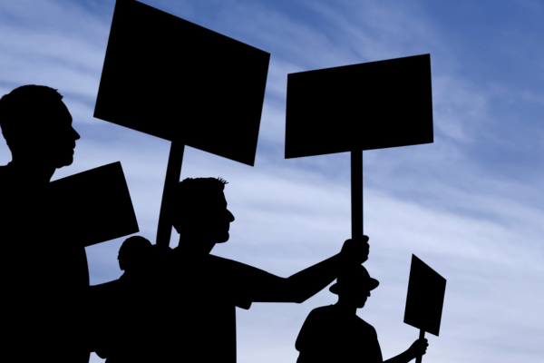 UK Court Interpreters Stage February Walkout to Protest Work Conditions