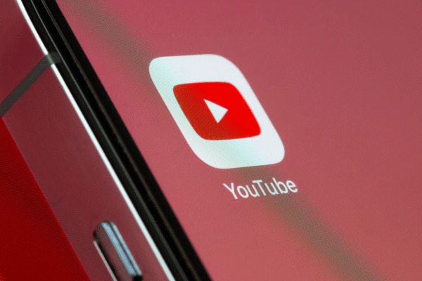 youtube AI translation dubbing