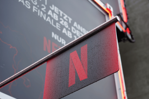 German Voice Actors Challenge Netflix Over AI Dubbing