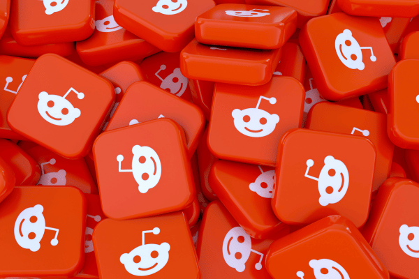 Reddit Ties AI Translation to FY2025 User Growth